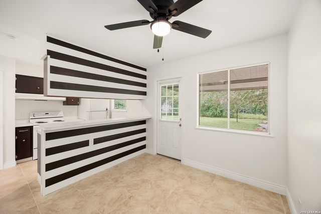 5230 SWANN LN, San Antonio, TX 78219