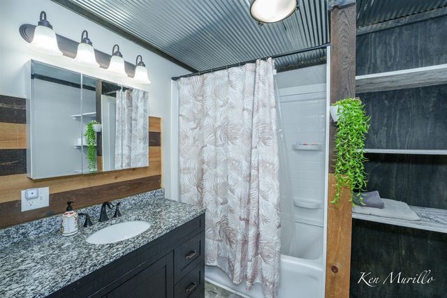 12315 Kimler Road, Eaton Rapids, MI 48827