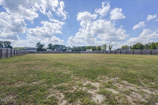 26 Greenhouse Street, Zebulon, NC 27597