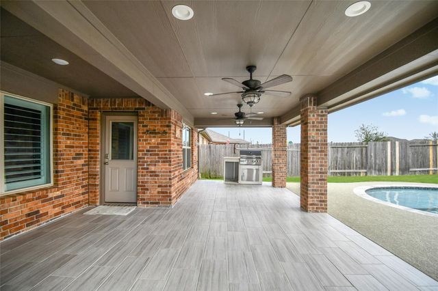 29622 Breakwater Dr, Katy, TX 77494