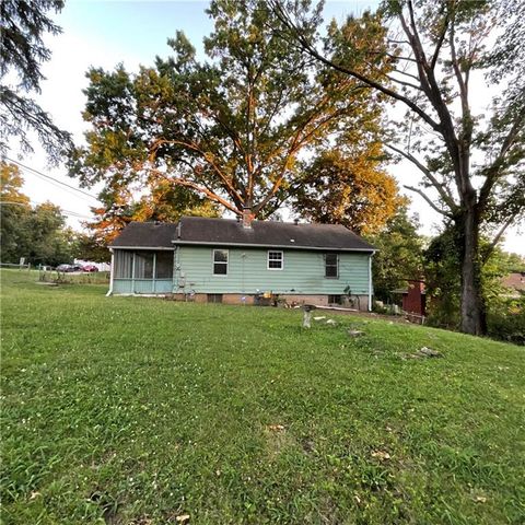 5800 Yecker Avenue, Kansas City, KS 66104