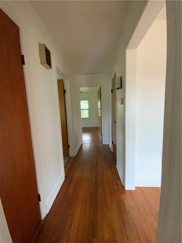 5800 Yecker Avenue, Kansas City, KS 66104