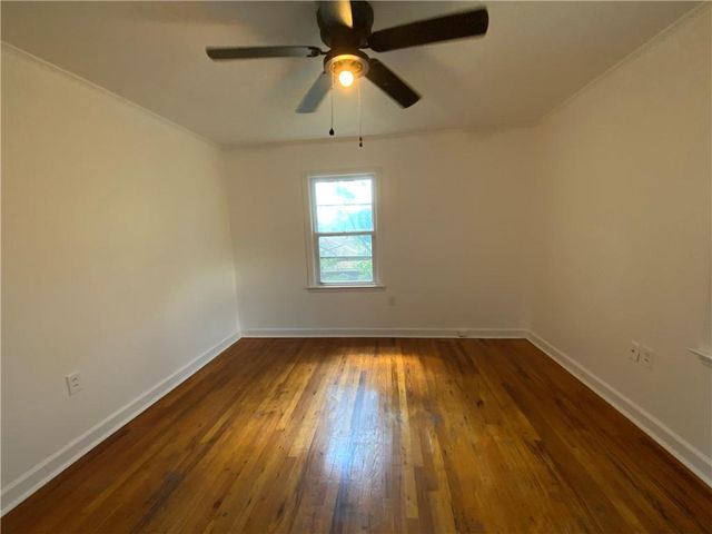 5800 Yecker Avenue, Kansas City, KS 66104