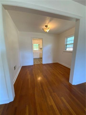 5800 Yecker Avenue, Kansas City, KS 66104