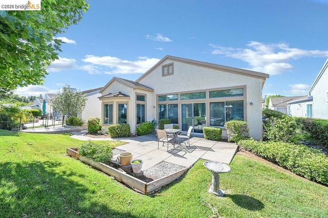 1585 Summerland Way, Brentwood, CA 94513