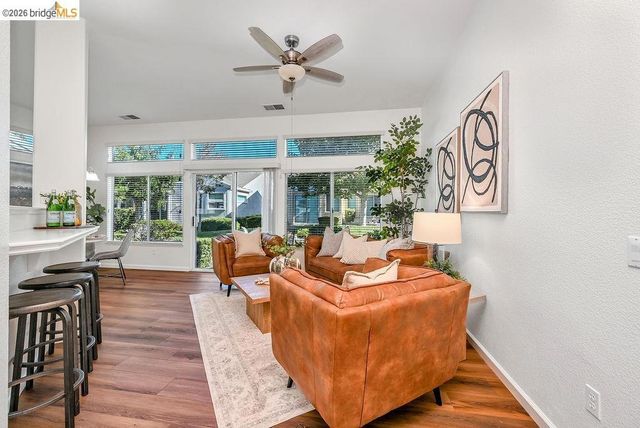 1585 Summerland Way, Brentwood, CA 94513