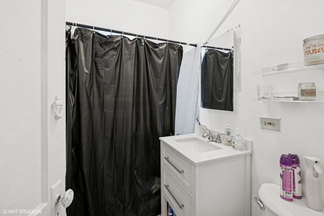 1715 N Meade Avenue, Chicago, IL 60639
