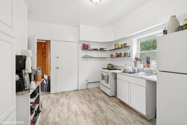 1715 N Meade Avenue, Chicago, IL 60639