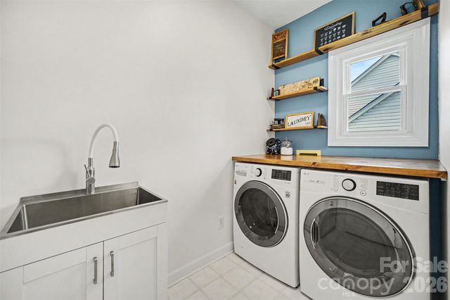 11511 Innes Court, Charlotte, NC 28277