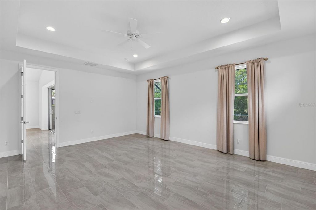 Image 23 of property listing at 12739 RAINWASHED LOOP, Parrish, FL 34219