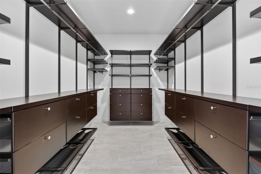 Image 25 of property listing at 12739 RAINWASHED LOOP, Parrish, FL 34219