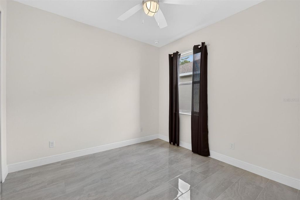 Image 32 of property listing at 12739 RAINWASHED LOOP, Parrish, FL 34219