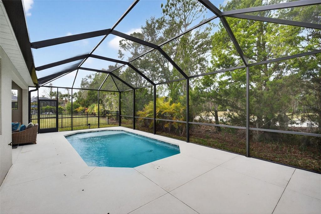 Image 44 of property listing at 12739 RAINWASHED LOOP, Parrish, FL 34219