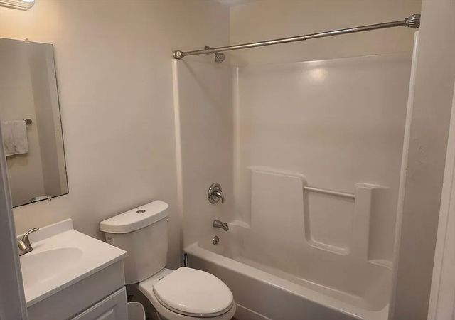 20 Abbey Rd 202, Leominster, MA 01453