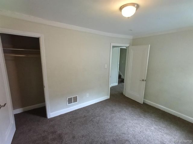 17100 Stephens Drive, Eastpointe, MI 48021