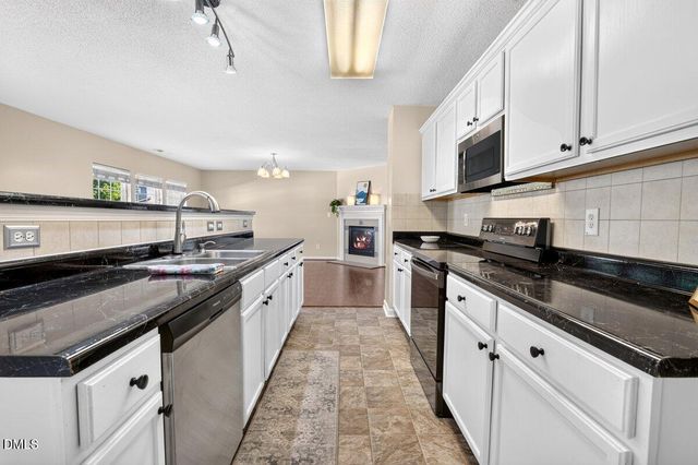 200 Georgetowne Drive, Clayton, NC 27520