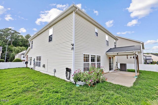 200 Georgetowne Drive, Clayton, NC 27520