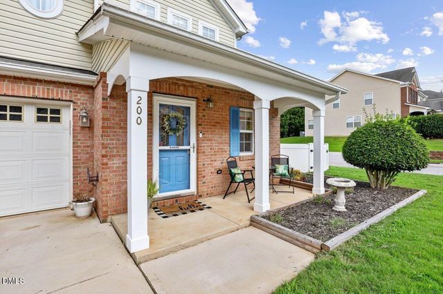 200 Georgetowne Drive, Clayton, NC 27520