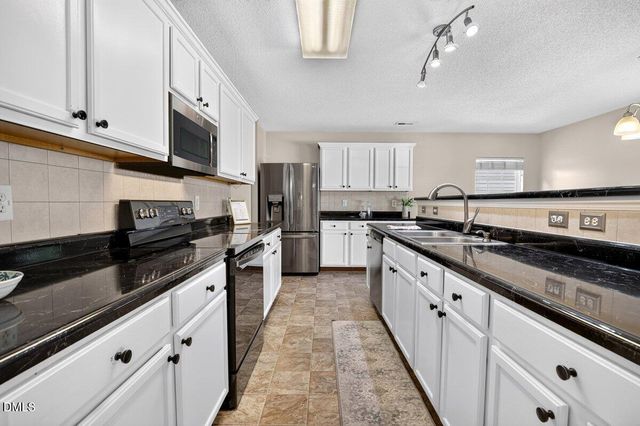 200 Georgetowne Drive, Clayton, NC 27520