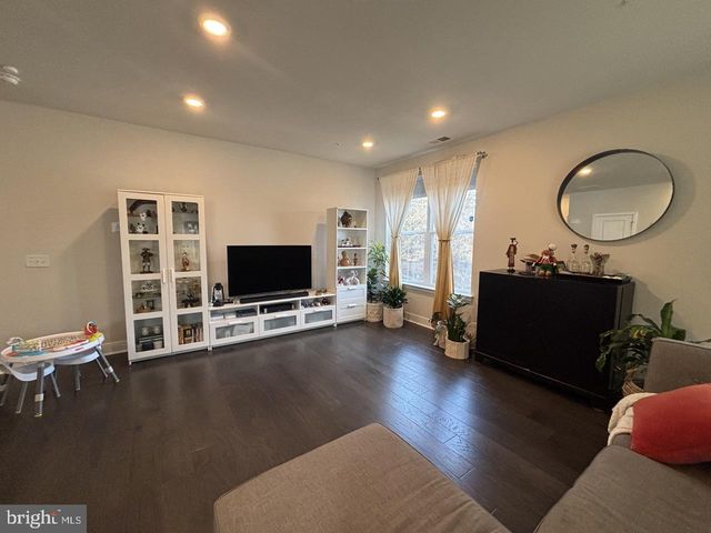 983 SKYLAR CT, Phoenixville, PA 19460