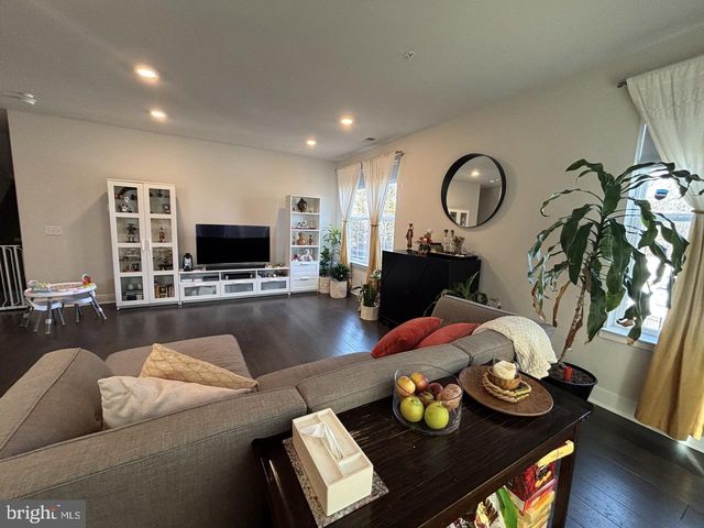 983 SKYLAR CT, Phoenixville, PA 19460