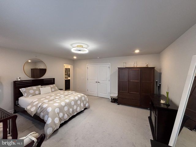 983 SKYLAR CT, Phoenixville, PA 19460