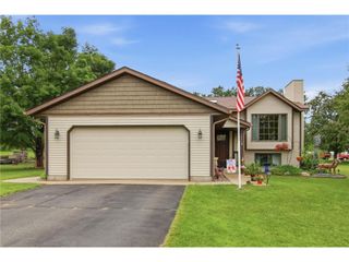 1440 Birchwood Lane, Eau Claire, WI 54703