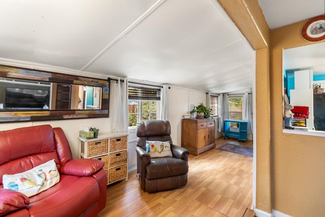 215 Peralta Ave, Sacramento, CA 95833