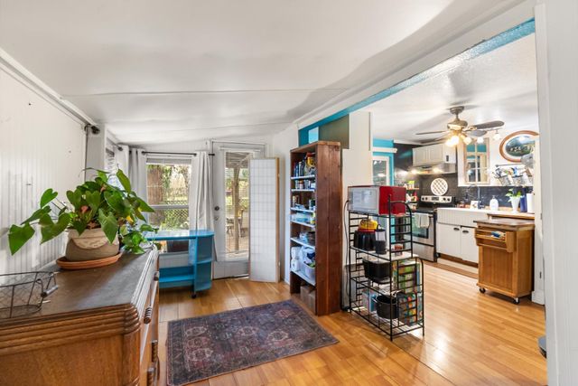 215 Peralta Ave, Sacramento, CA 95833