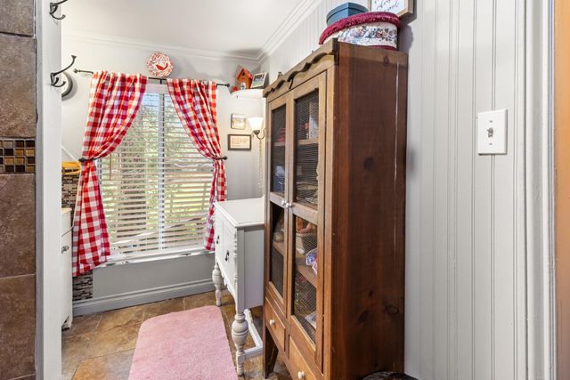 215 Peralta Ave, Sacramento, CA 95833