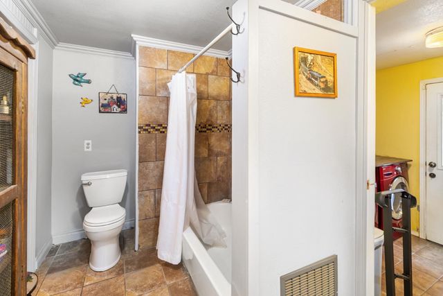 215 Peralta Ave, Sacramento, CA 95833