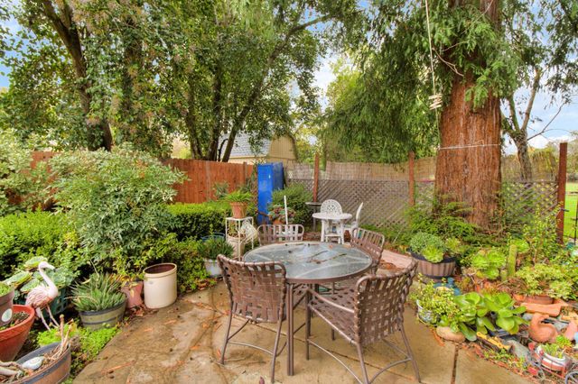 215 Peralta Ave, Sacramento, CA 95833