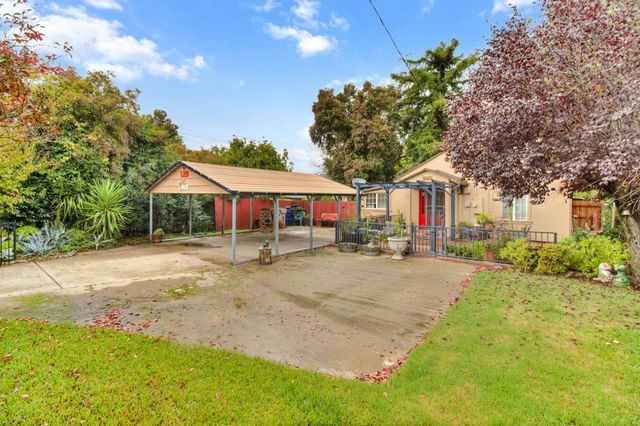 215 Peralta Ave, Sacramento, CA 95833