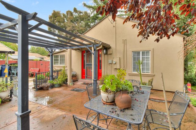 215 Peralta Ave, Sacramento, CA 95833