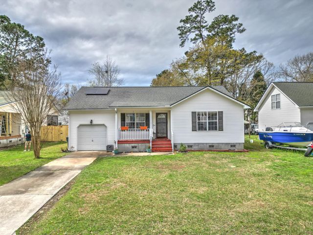 121 Apache Drive, Summerville, SC 29483