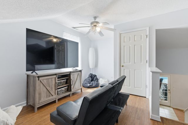 121 Apache Drive, Summerville, SC 29483