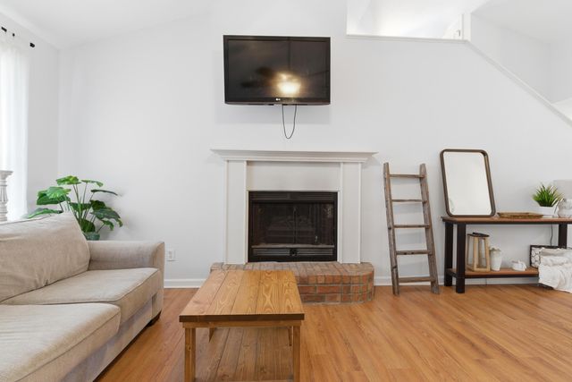 121 Apache Drive, Summerville, SC 29483