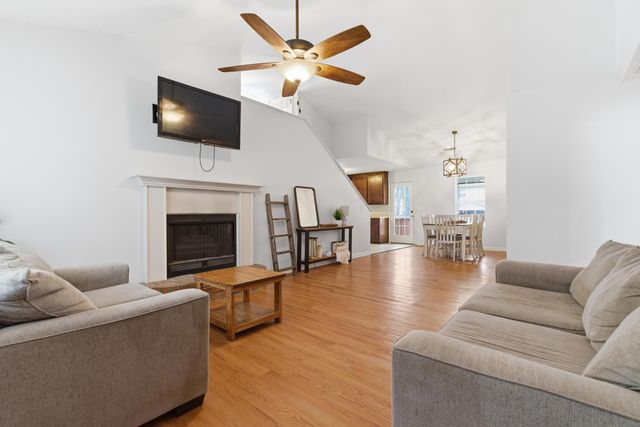 121 Apache Drive, Summerville, SC 29483