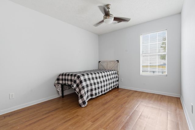 121 Apache Drive, Summerville, SC 29483