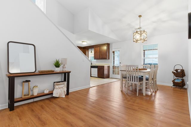 121 Apache Drive, Summerville, SC 29483