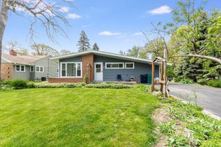 555 W Saint Charles Road, Lombard, IL 60148