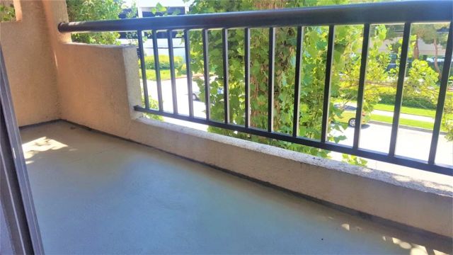 5510 Owensmouth Avenue 213, Woodland Hills, CA 91367