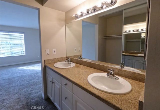 5510 Owensmouth Avenue 213, Woodland Hills, CA 91367