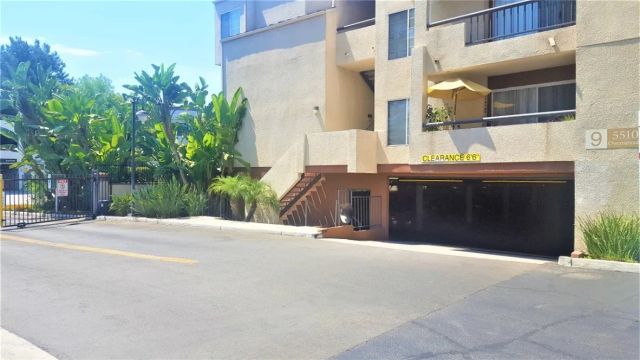 5510 Owensmouth Avenue 213, Woodland Hills, CA 91367