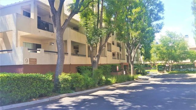 5510 Owensmouth Avenue 213, Woodland Hills, CA 91367