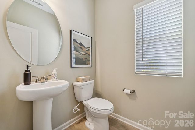 4624 Lakeview Road 4, Charlotte, NC 28216