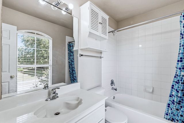 4136 Silverthorne Street, Richardson, TX 75082