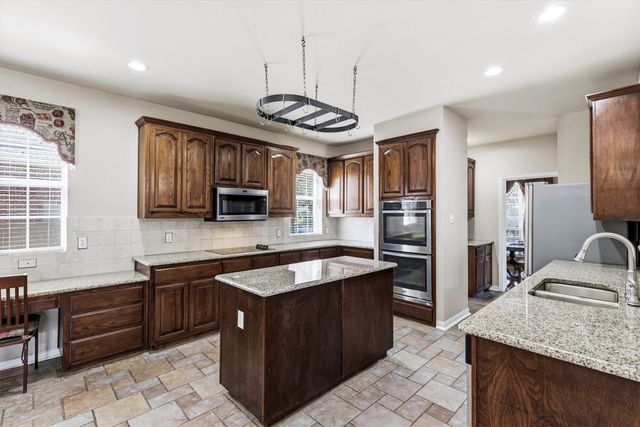 4136 Silverthorne Street, Richardson, TX 75082