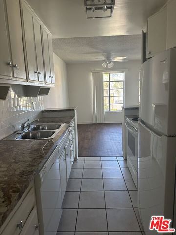 1420 S Oakhurst Drive 208, Los Angeles, CA 90035