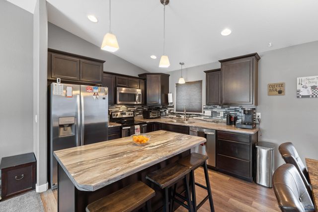 6674 CAMBRIDGE PL, Summerset, SD 57718